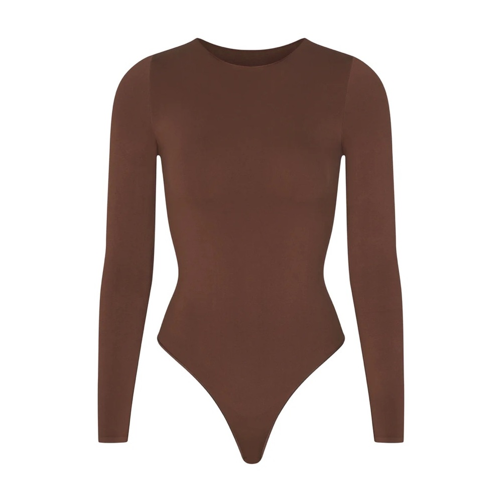 Skims- Essential Crewneck Neck Long Sleeve Bodysuit
